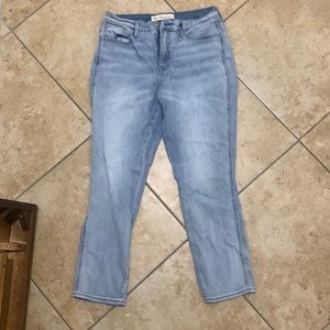 Gap 31T or size 12Tall Best girlfriend Super High Rise Crop Jean